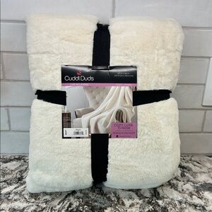 NEW Cuddl Duds Soft Cream Luxe Throw